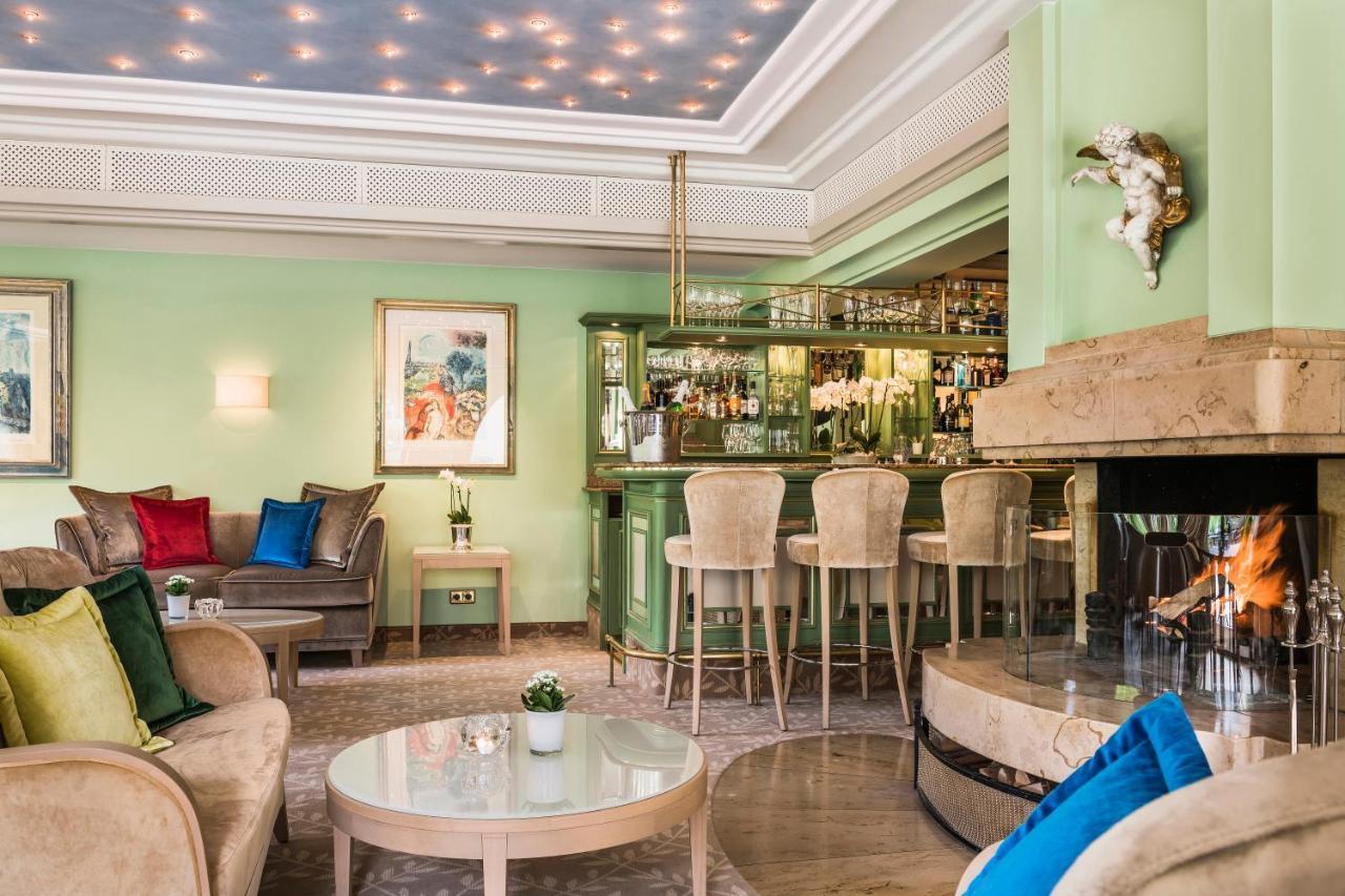 Relais & Chateaux Hotel Schwarzmatt Баденвайлер Экстерьер фото
